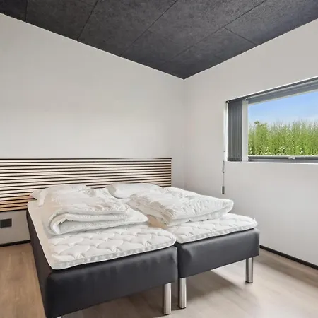 Anelle - 500m From The Sea By Interhome *